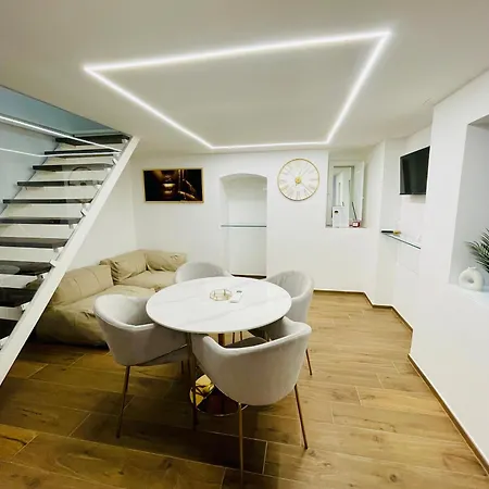 Apartment Suite169 Gold