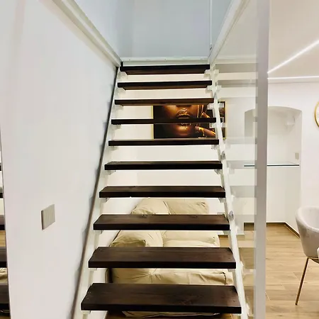Apartment Suite169 Gold