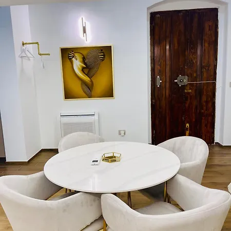 Apartment Suite169 Gold