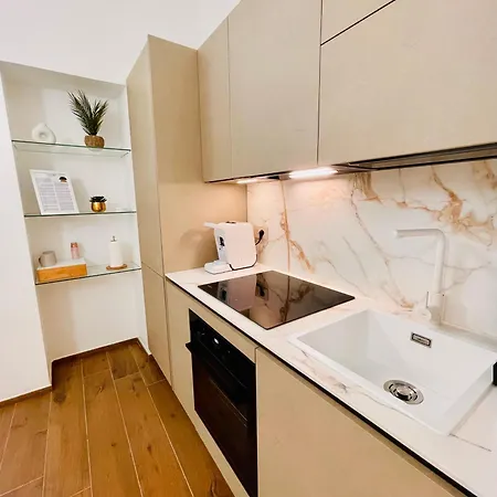 Apartment Suite169 Gold