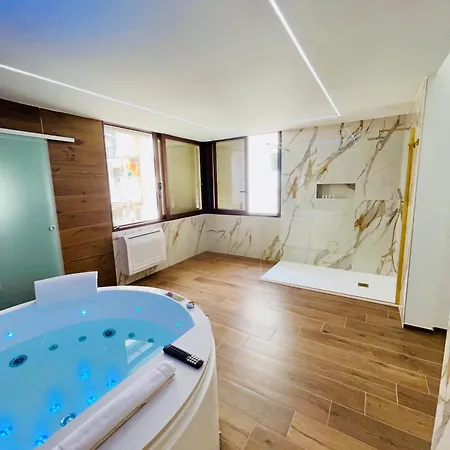 Apartment Suite169 Gold